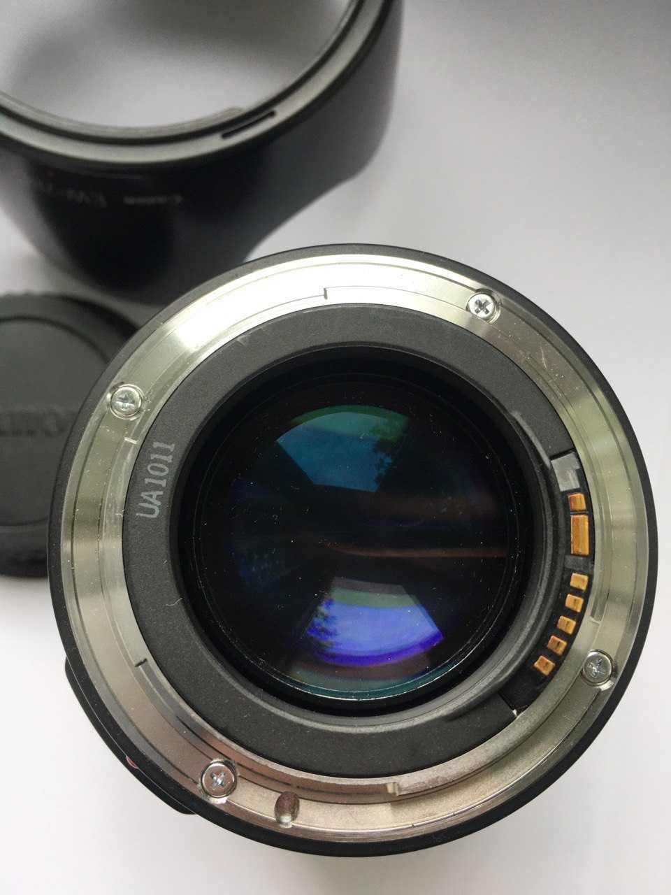 Обʼєктив Canon EF 35mm f/1.4L USM