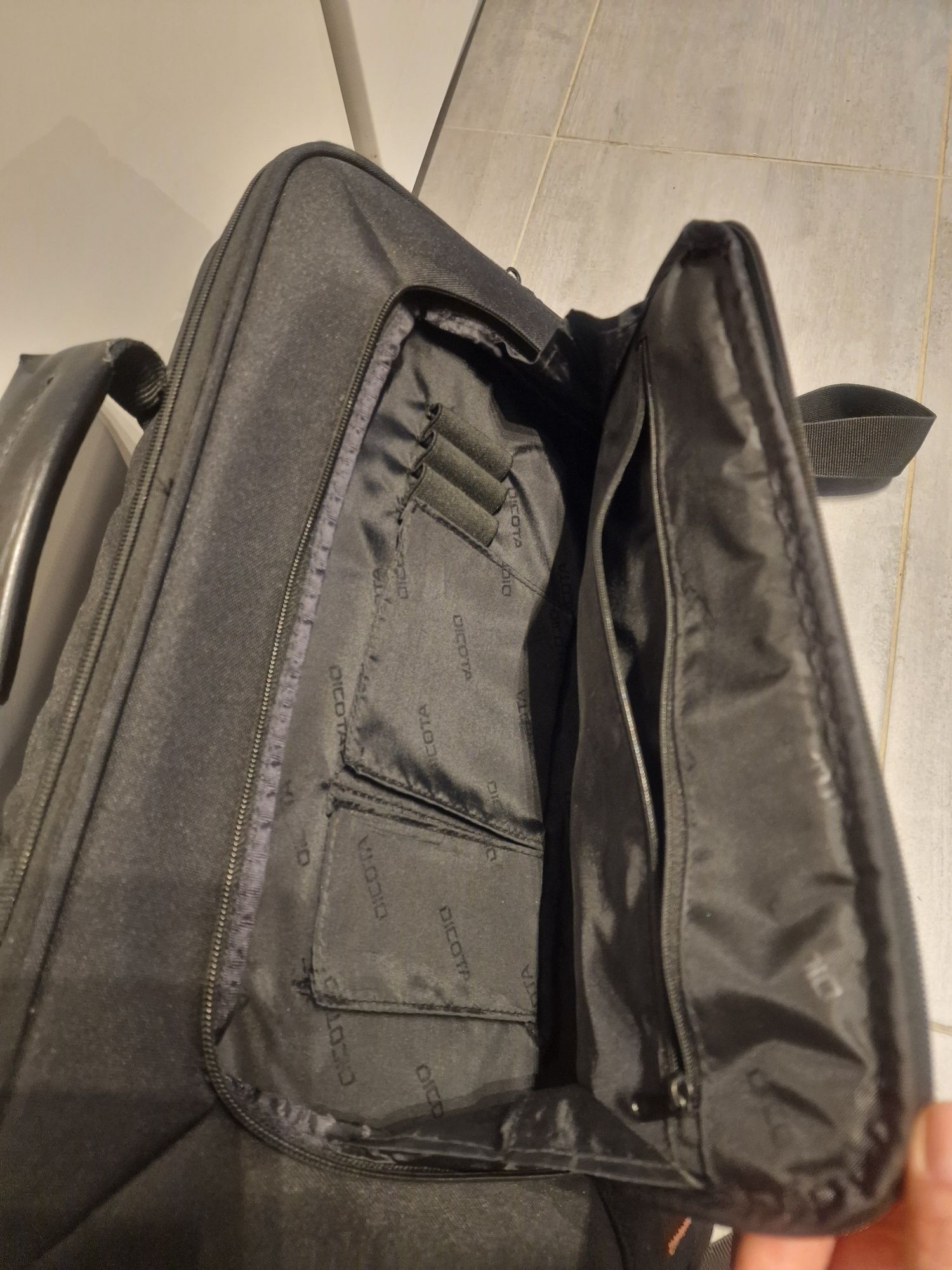 Torba na laptopa
