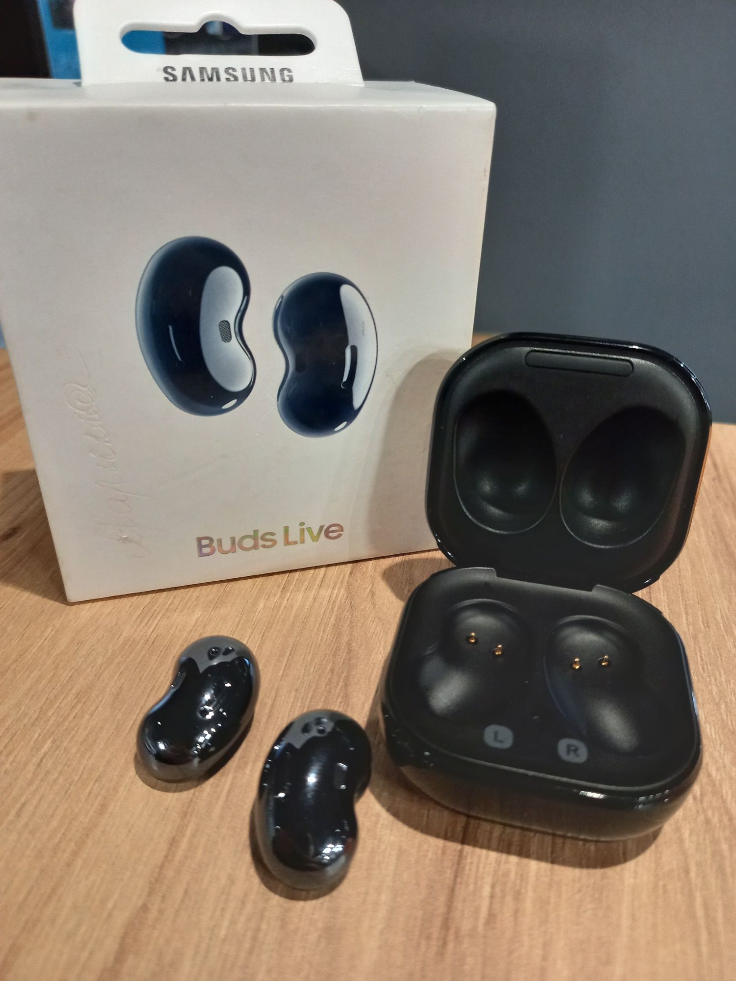 Навушники Samsung Galaxy Buds Live Mystic Black