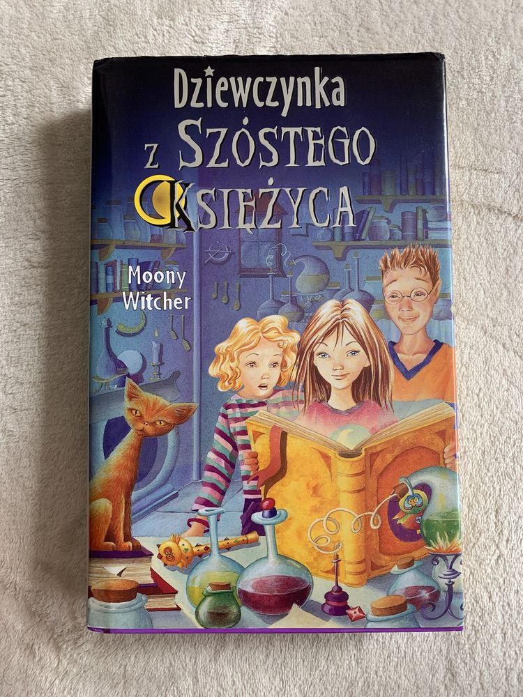 „Dziewczynka z Szóstego Księżyca” Moony Witcher Tom 1