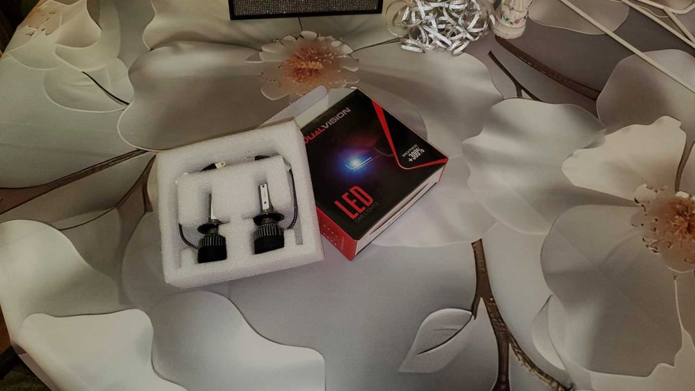 Світлодіодні лампи H7, 8000K White Blue, 600000LM 800W