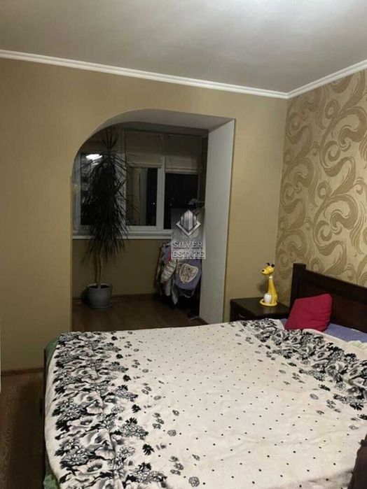 Продам 3-кімнатну квартиру в Шевченківському районі, вул. Брюлова