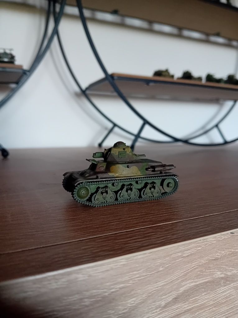 Żywiczny model w skali 1/72 hotchkiss h 38