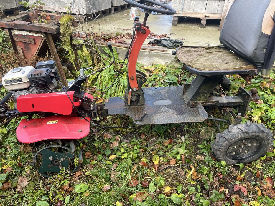 Мотоблок з адаптором з задними поворотними колесами