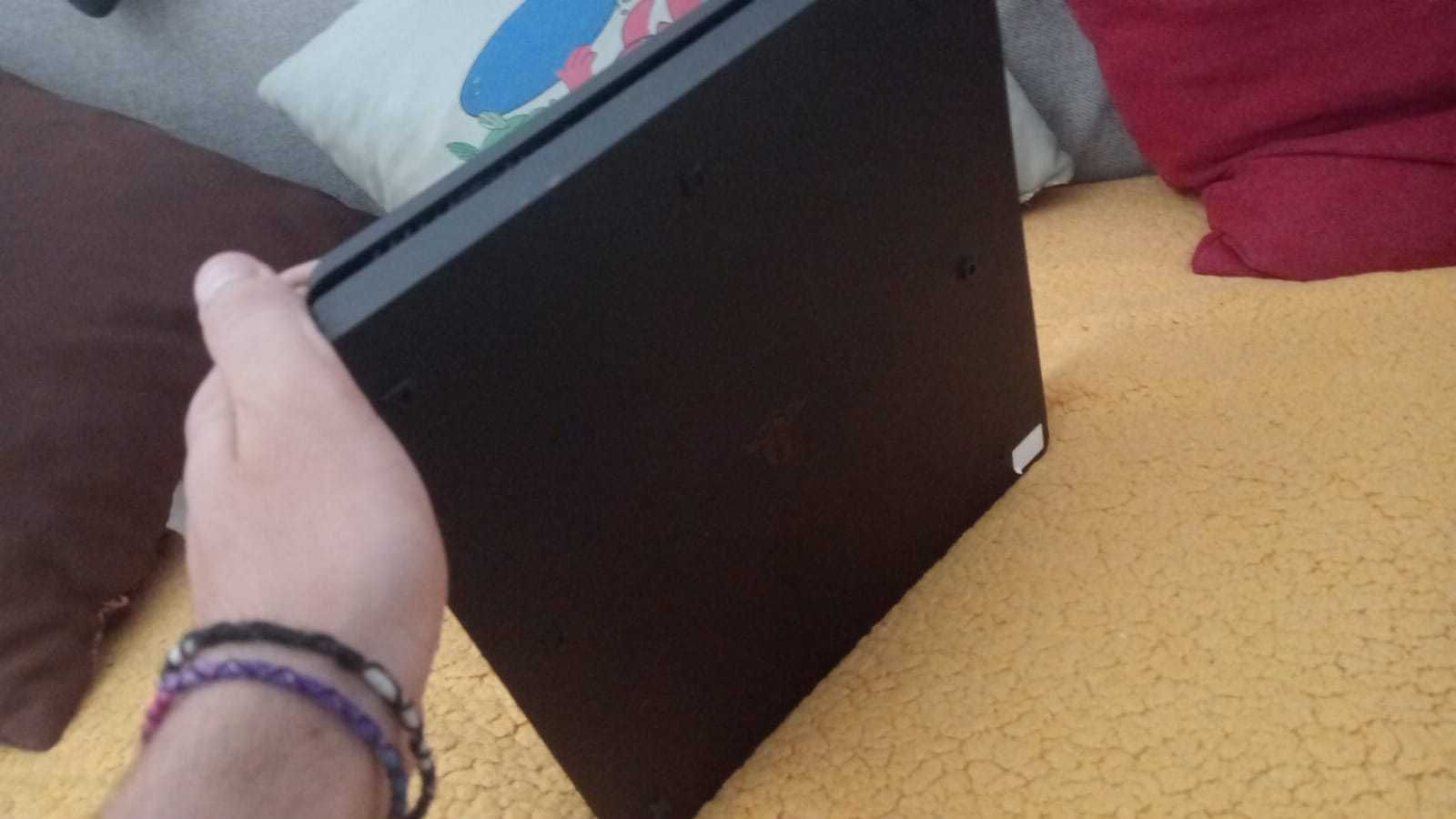 PS4 dois comandos