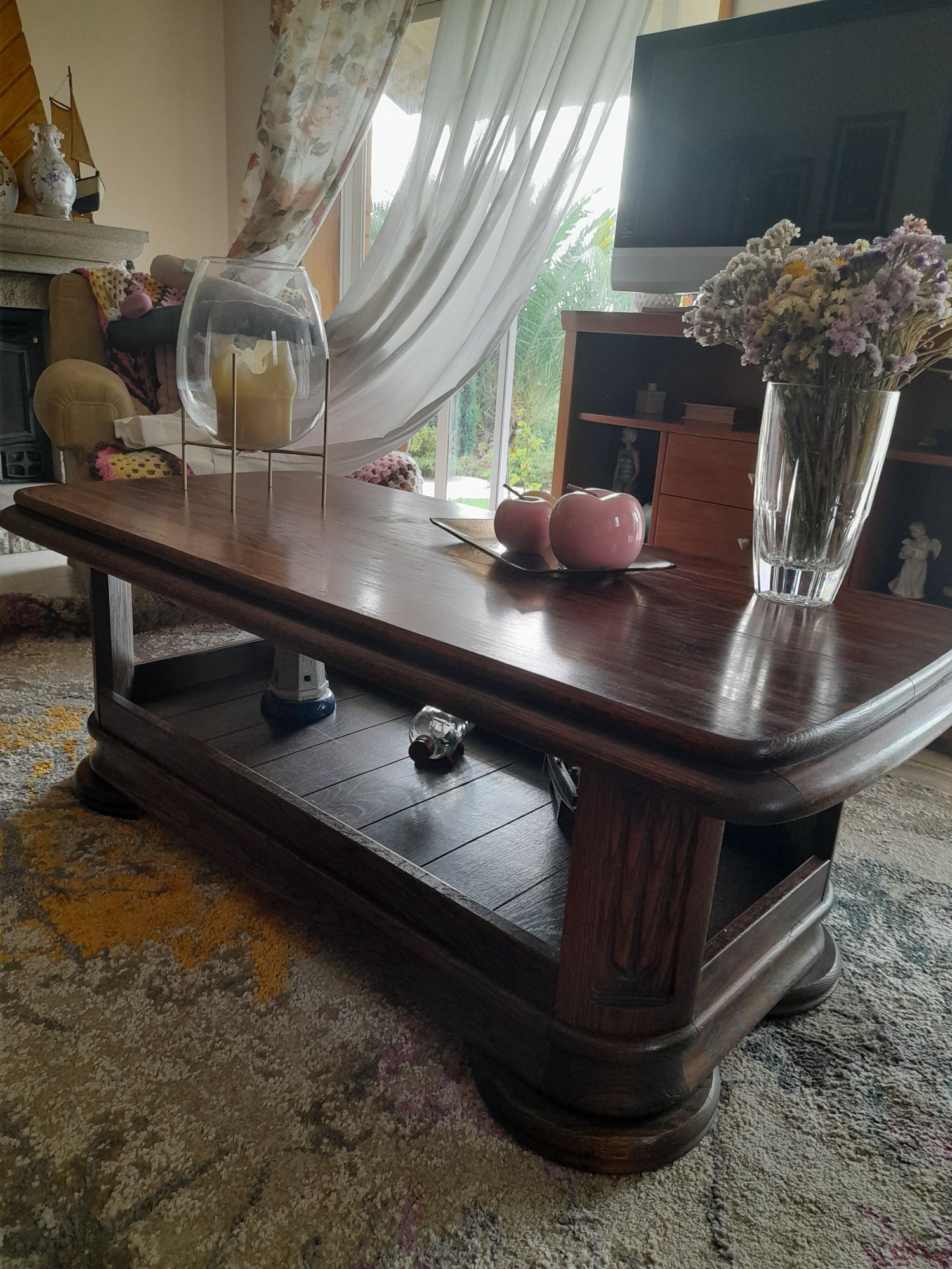 Conjunto de sofás com mesa