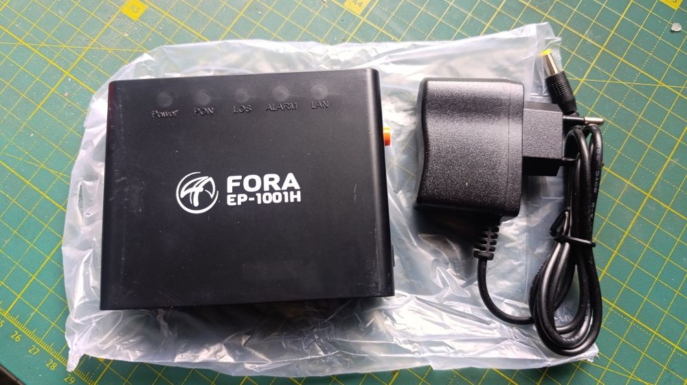 Роутер для оптики - абонентський термінал FORA EP-1001H