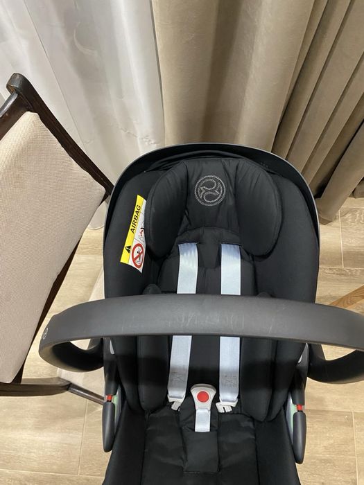 Продам автокрісло Cybex Cloud T