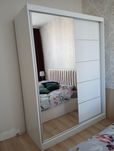 Biała szafa z lustrem 150 przesuwna