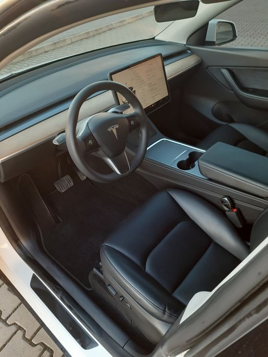 Tesla Model Y 2022 Dual Motor Long Range  повний привід 4×4