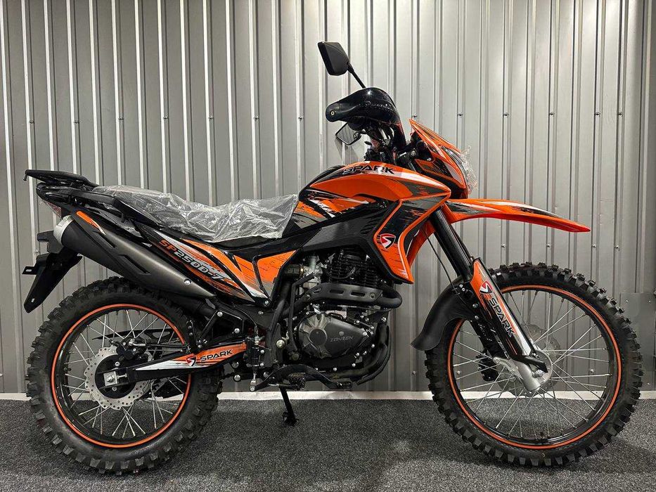 Новий мотоцикл Spark SP250D-7