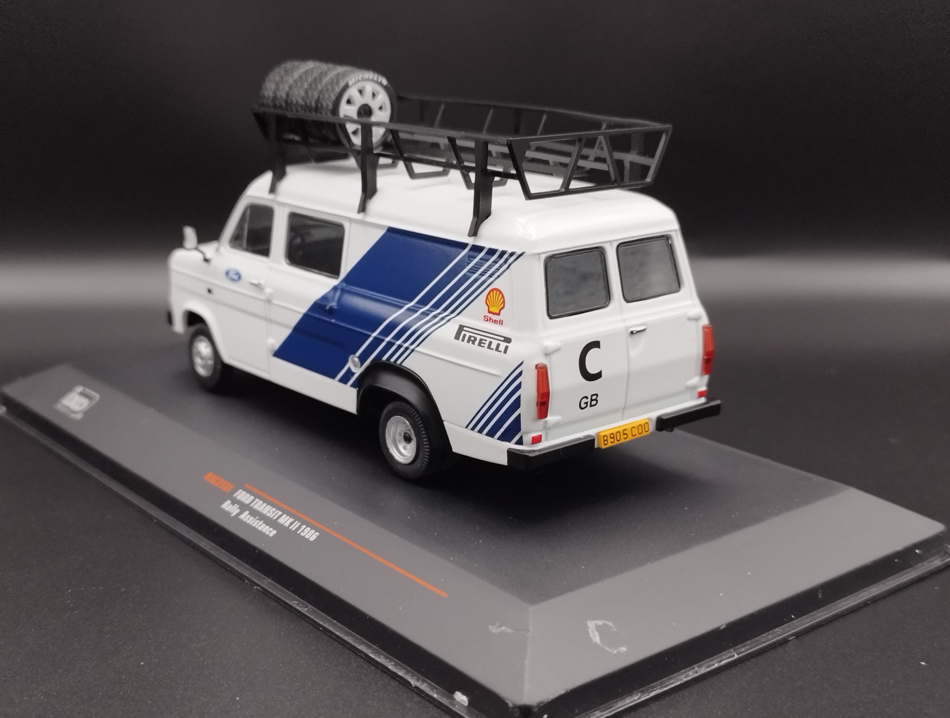 1:43 IXO 1986 Ford Transit Rally Assistance Ford Motorsport model nowy