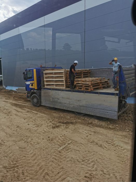 Transport czterośką piasek żwir ziemia gruz przekrusz mielony palety