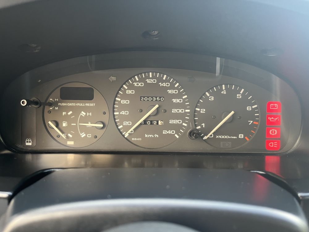 Продам Mazda 323f 1991