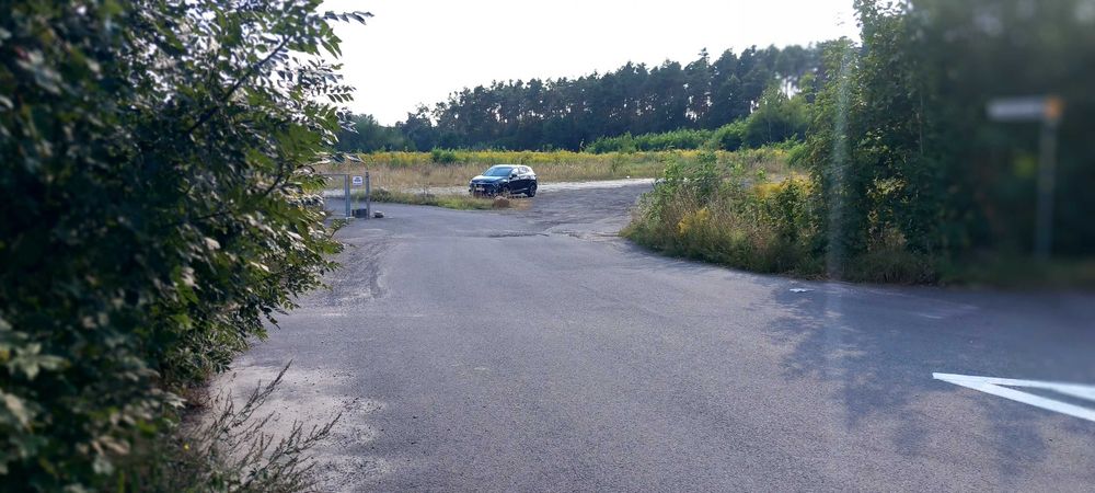 działka budowlano inwestycyjna z zjazdem z drogi krajowej nr.92