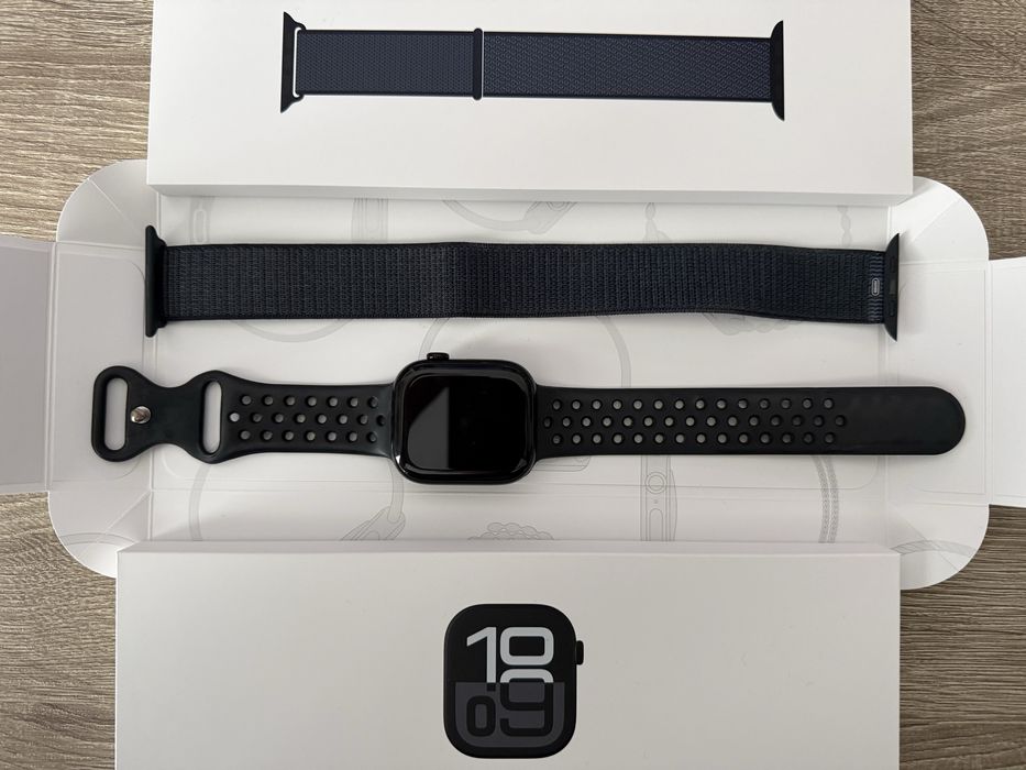 Apple Watch Series 10 46mm Jet Black