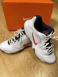 Nike buty do tenisa 38.5