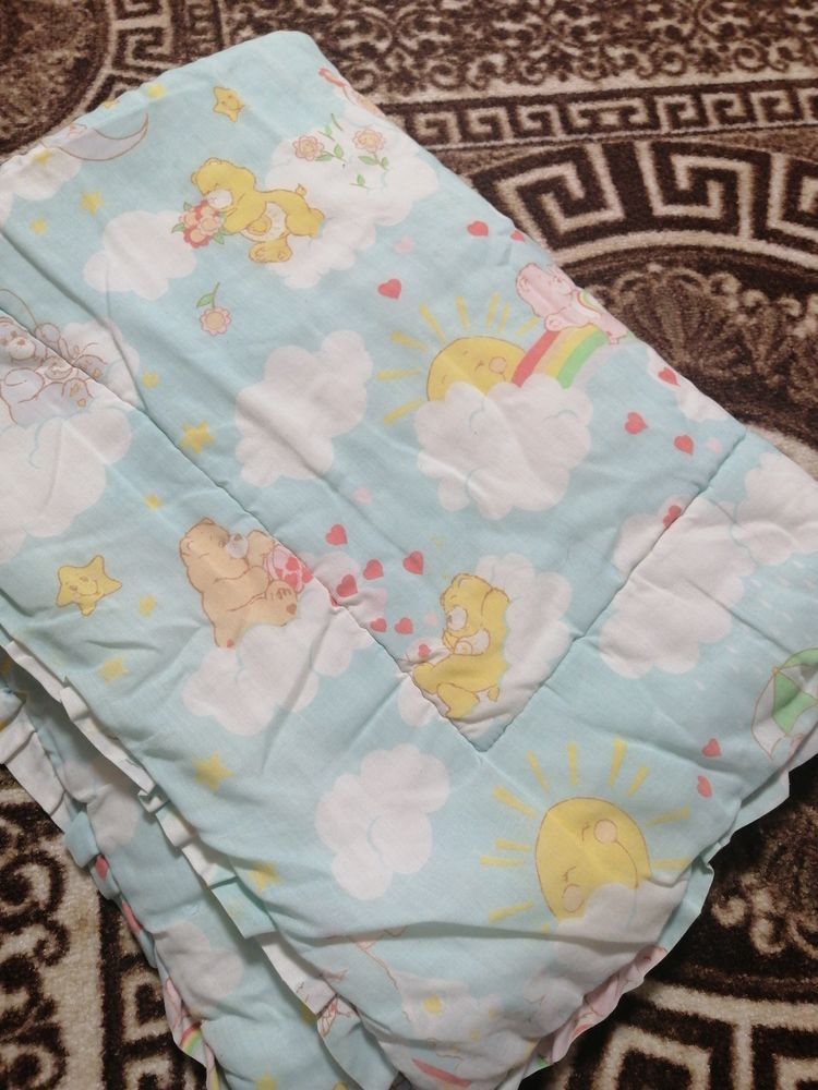 Продам одеяло-пледик  детский в хорошом состоянии