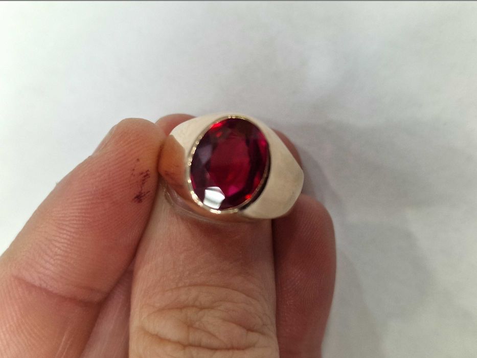 Złoty sygnet męski/ 585/ 6.35 gram/ R19.5/ Korund/ Polska 1931-63