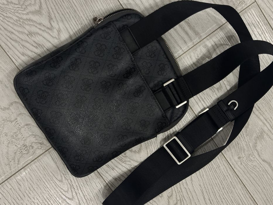Сумка мужская GUESS