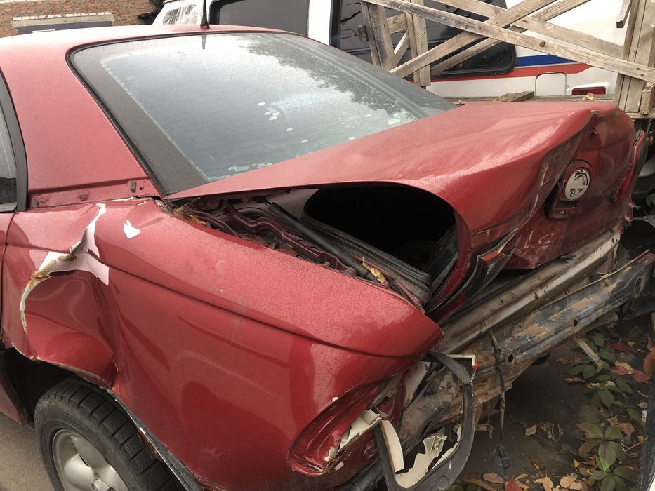 Опель Омега Б 2.0 бензин