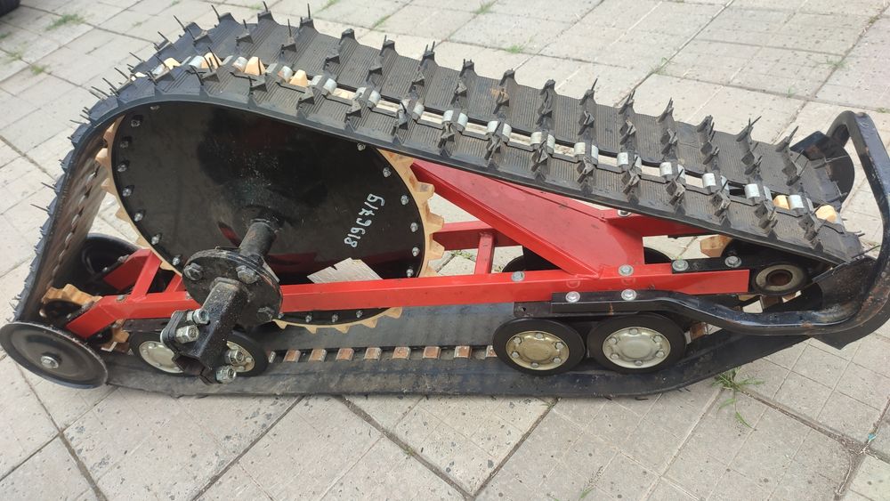Продам гусеницы до мотоблока.
