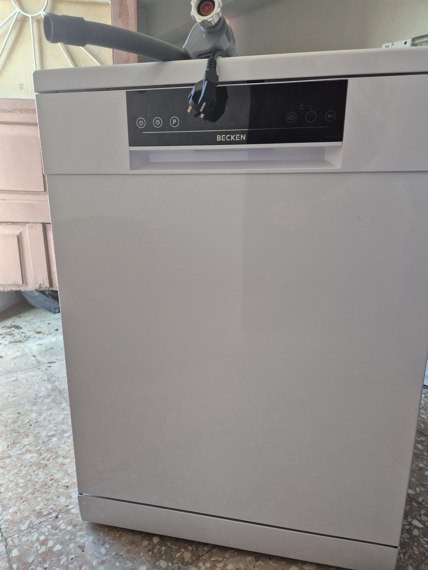 Máquina de lavar loiça Becken