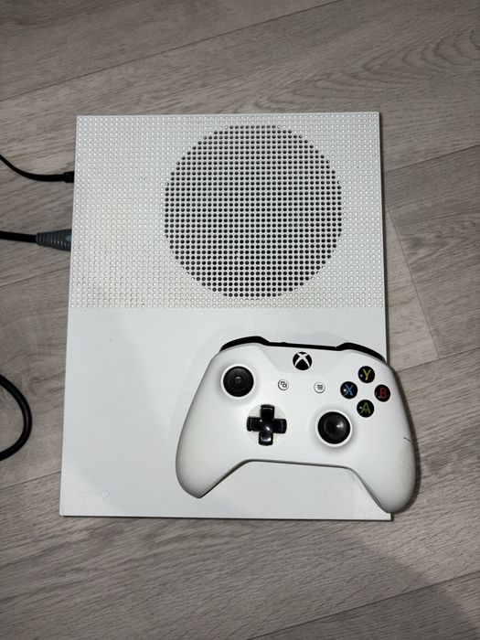 Приставка Xbox one s или Хбокс ван с