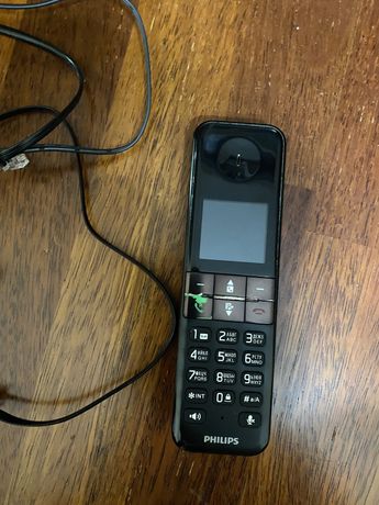 Телефон Philips D450