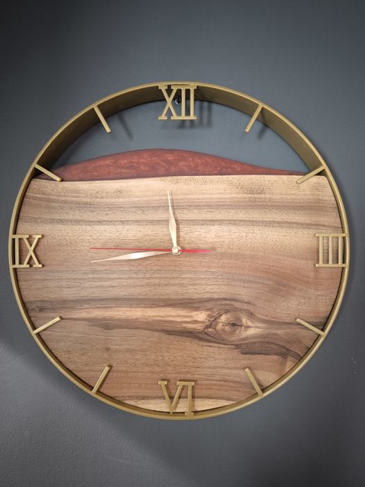 Zegar loft z żywicą, złota obręcz 40cm