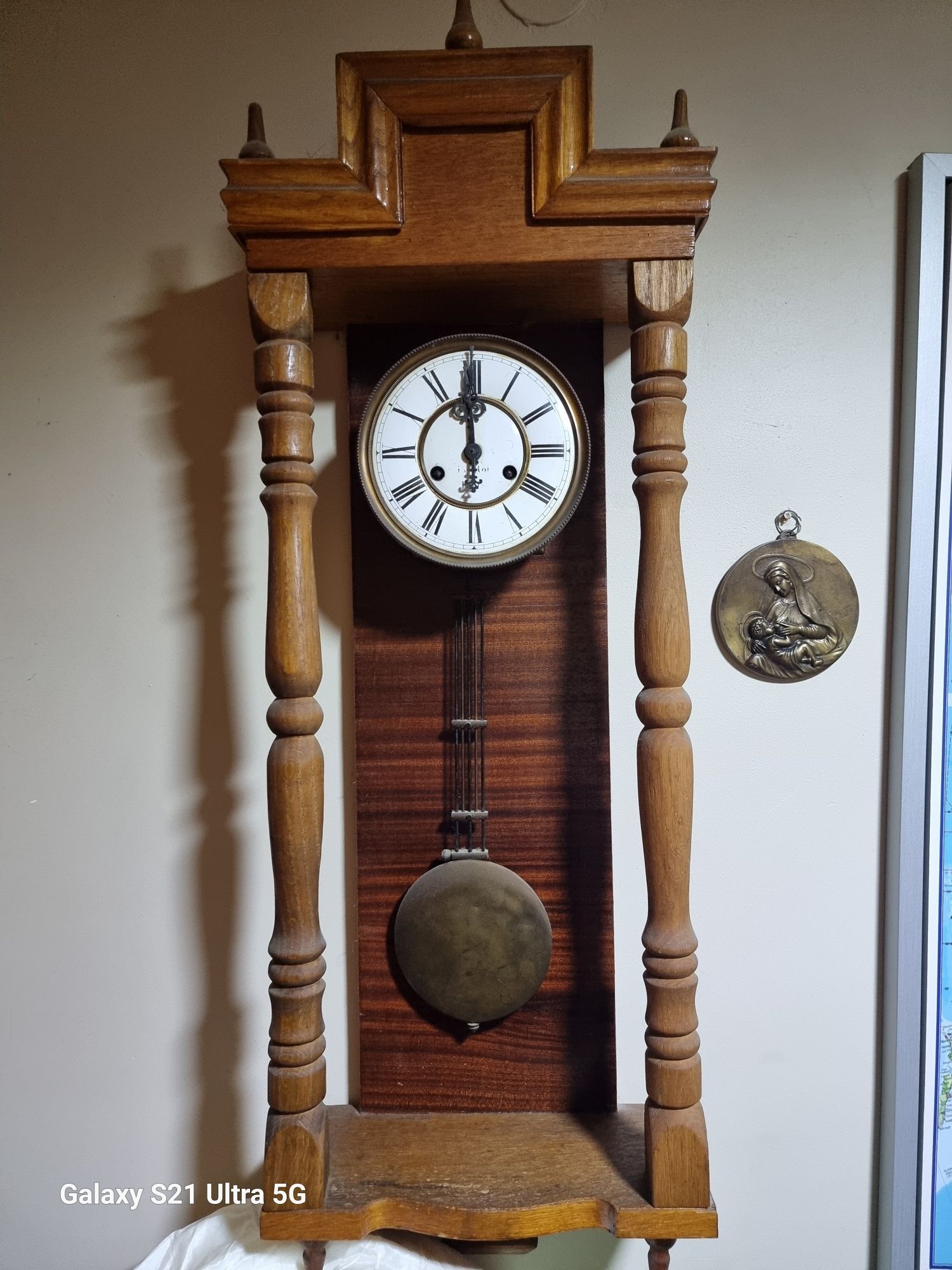 Stary zegar wiszący