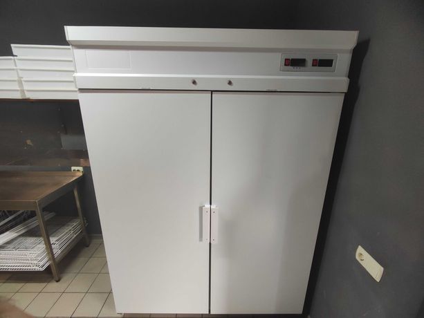 Продам шафа морозильна-холодильна Polair CC214-S