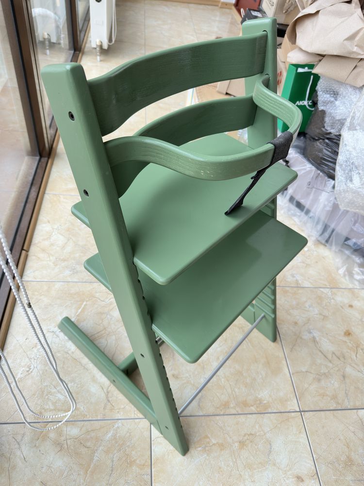 Стульчик стілець в стилі Stokke Tripp Trapp
