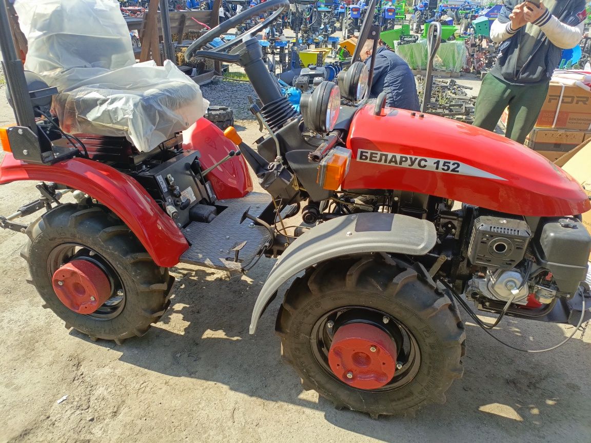 Трактор Белорусь 152