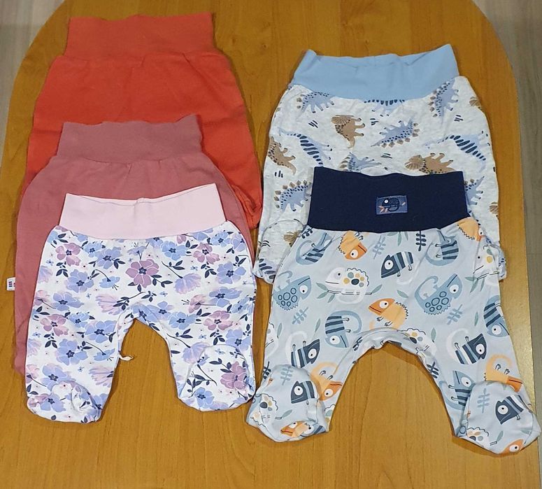 Zestaw ubranek dla dziewczynki, rozm. 52-62 i wanienka