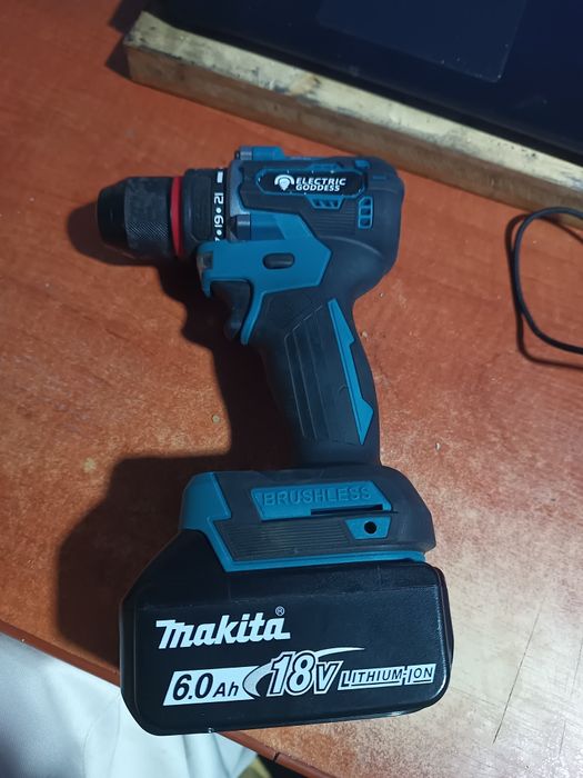 Wiertarko-wkrętarka, zamiennik Makita DDF487