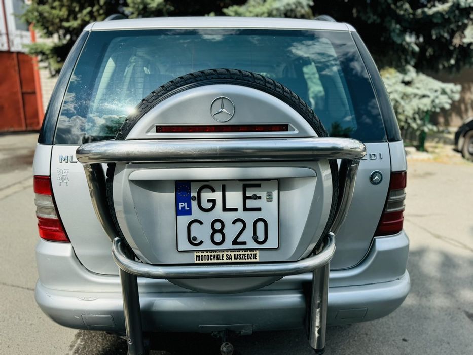 Продам автомобіль Mercedes ML повний привод в хорошем состоянии