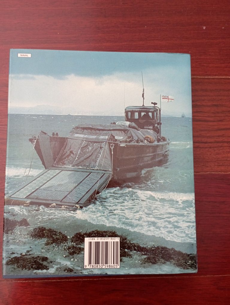 Livro sobre Marinha de Guerra Britânica