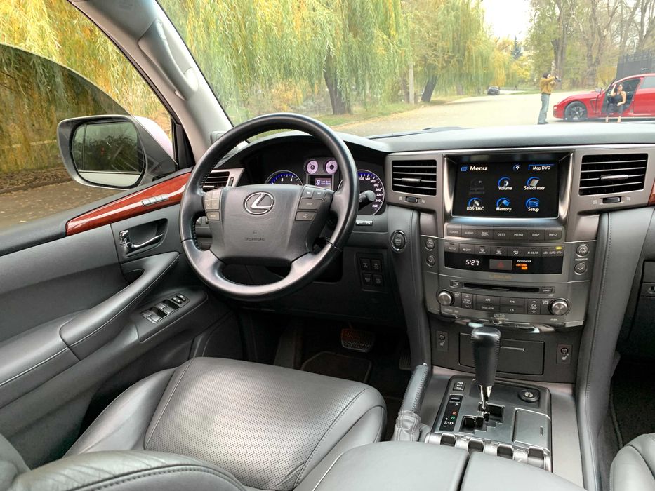 Lexus LX 570 один владелец! Вся по Тойоте!