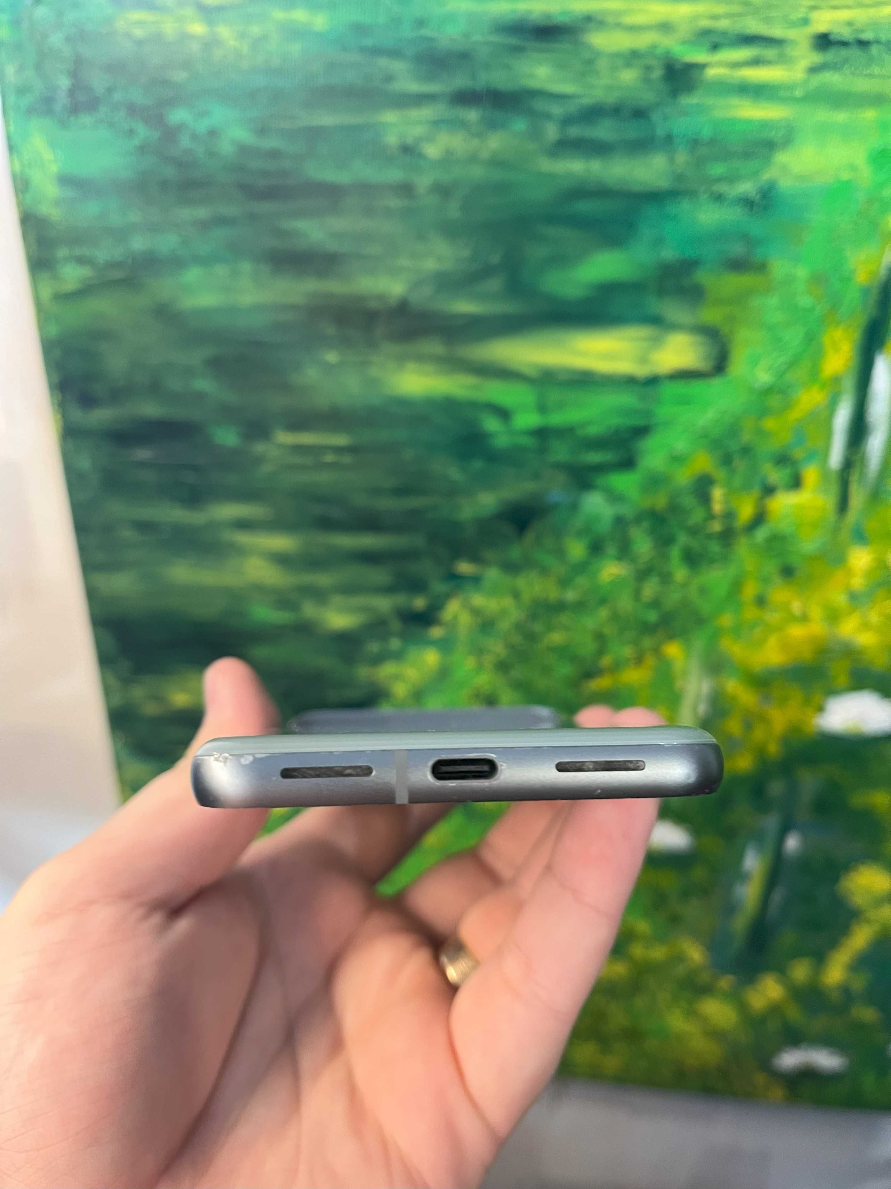 Pixel 8 128 + pixel stand 2