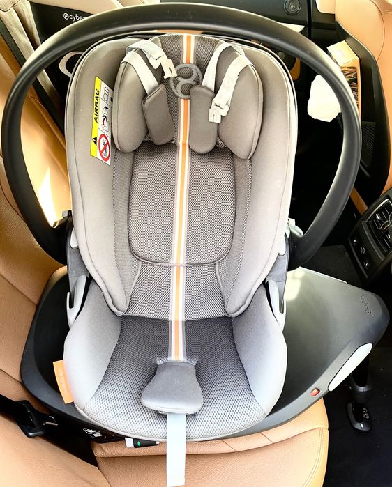 Fotelik Cybex Cloud G i-Size Plus Lava Grey  +  Baza Cybex G Black