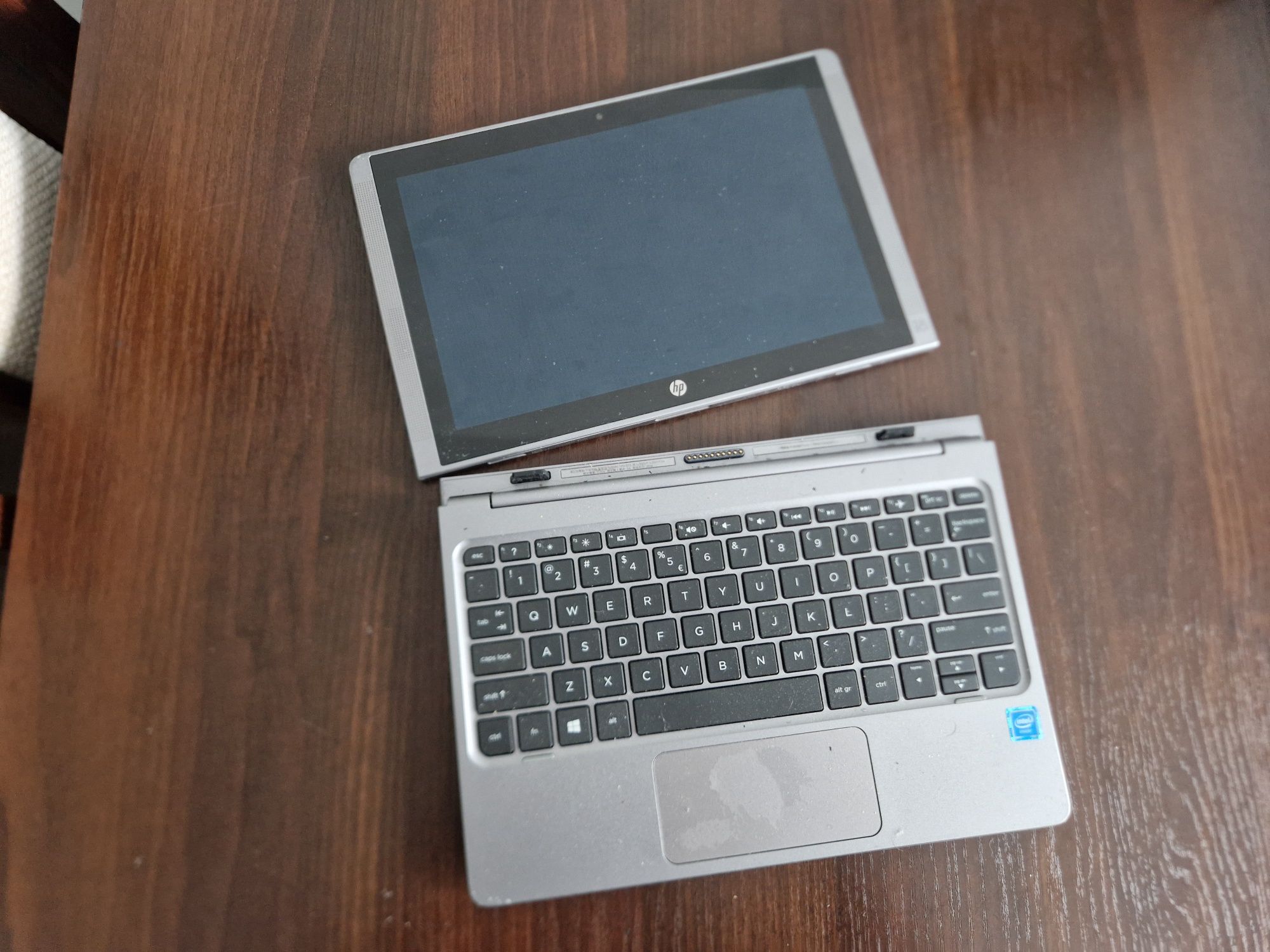 Laptop HP Pavilion x2 Datachable Win10/2/256GB SSD