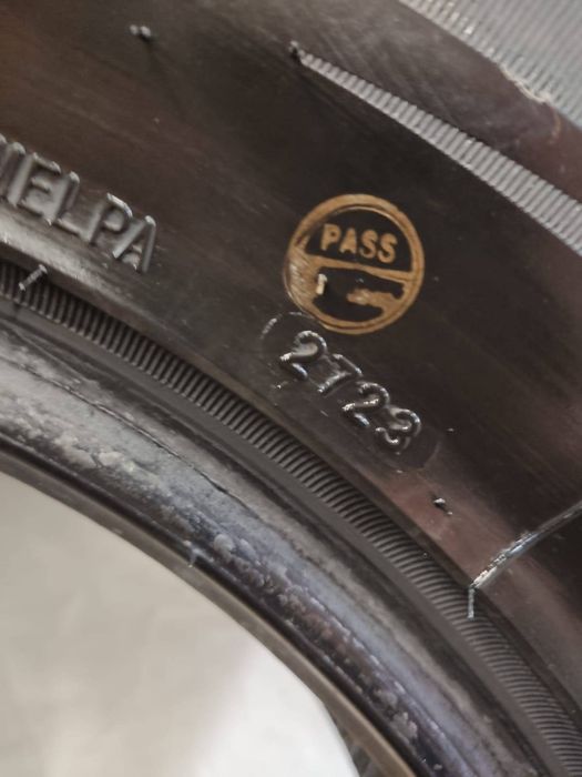Продам зимові шини Fronway 225/70 R16+S