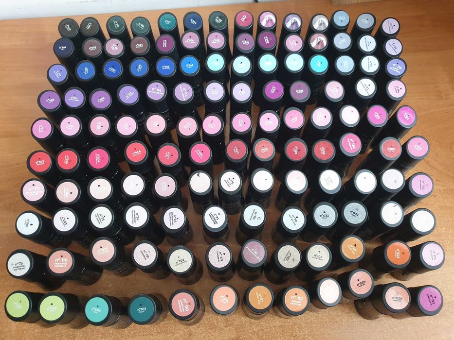 Lakiery hybrydowe LART - 120 sztuk gama kolorów