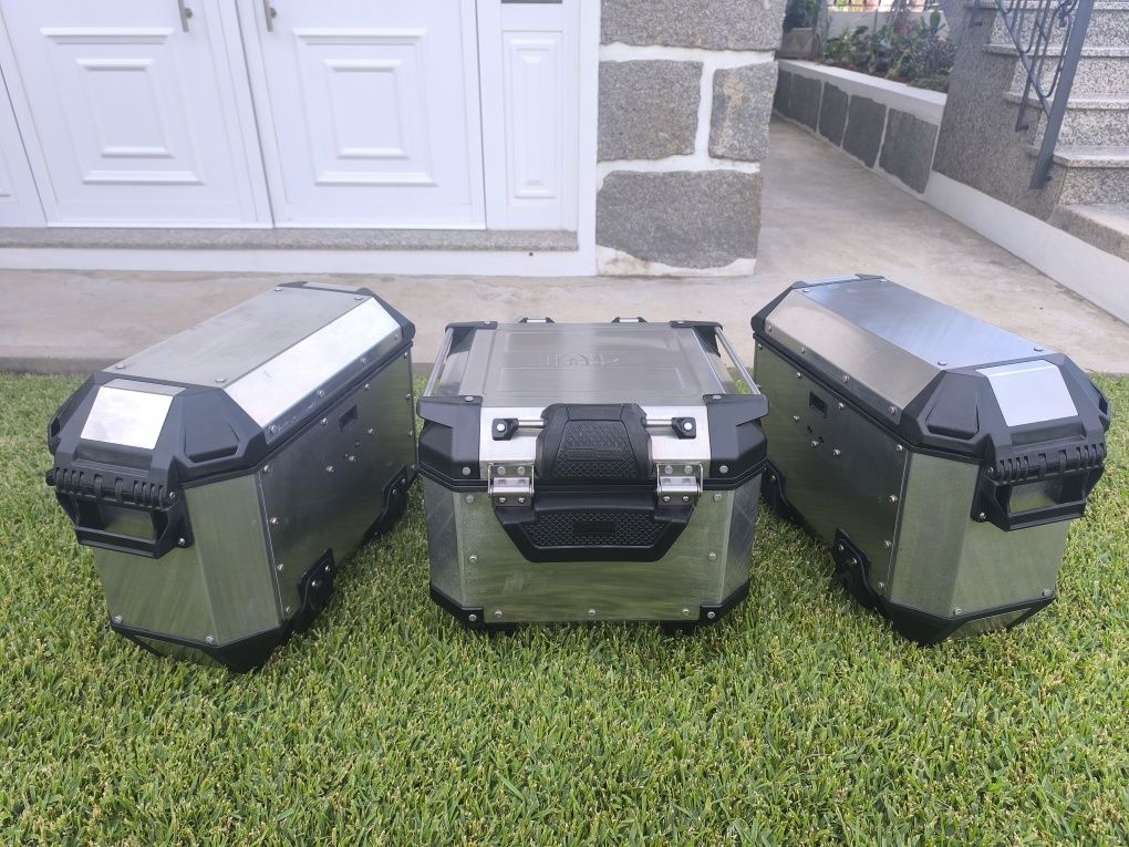 Malas Givi trekker outback e alaska