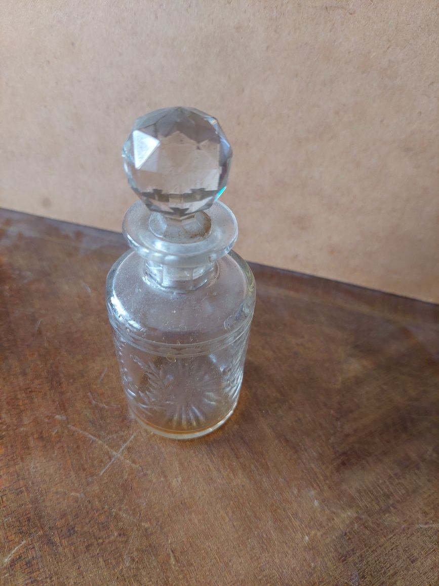 Frasco antigo para perfume?