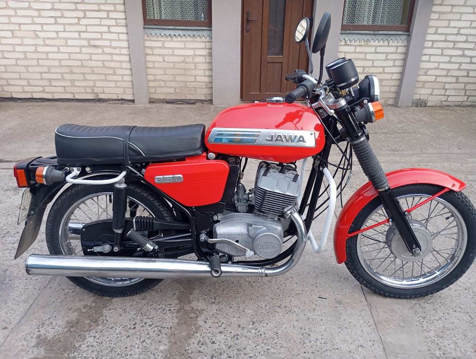 Продаєця Ява 638