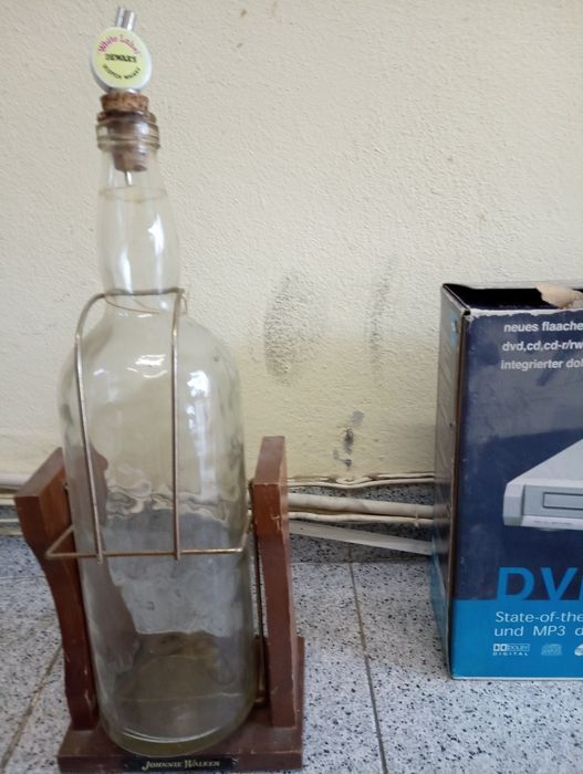 Rara antiga  grande Garrafa vintage White Label Dewars Johnnie Walker*