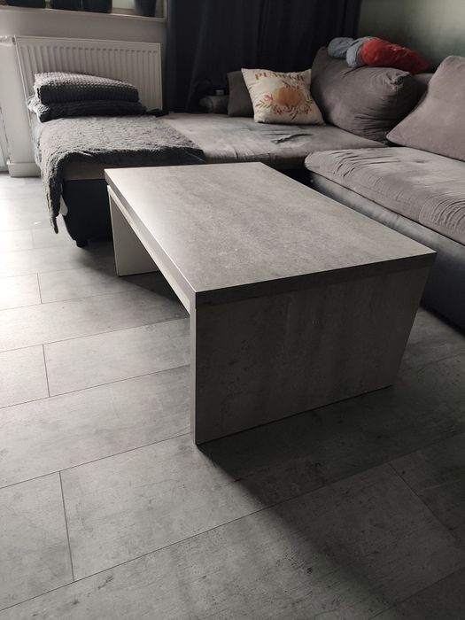 Stół + 4 krzesła+ stolik kawowy