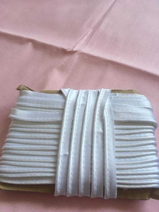 Biała taśma na dół sukni ślubnej/komunijnej